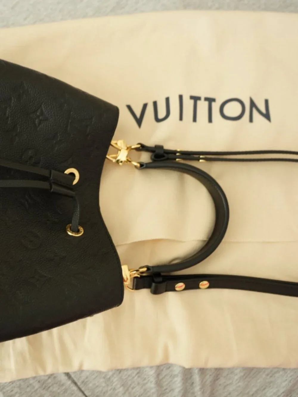 LV NeoNoe